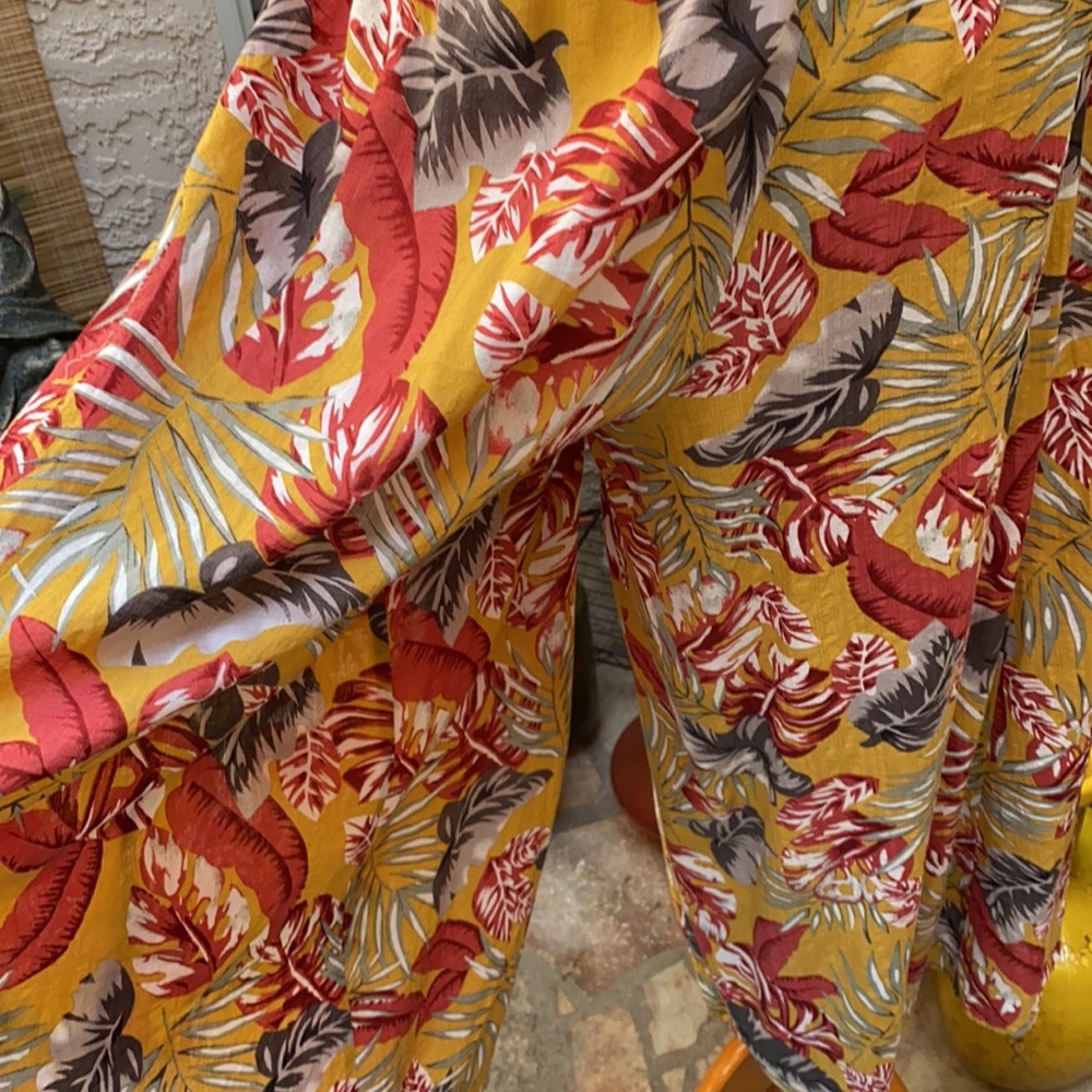 🩷❣️❣️TROPICAL PRINT HIGH WAISTED GAUCHOS❣️❣️